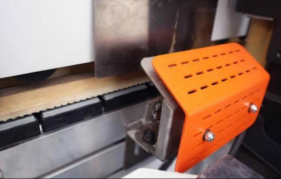 Máy cắt dây đai cạnh cao tốc tự động hạng nặng